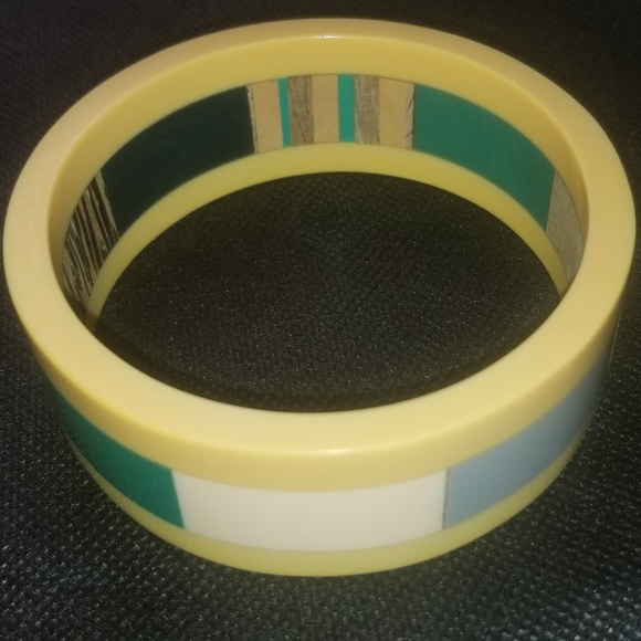 Vtg Lucite Bangle Bracelet Mustard Yellow Wooden Multi Color Block Retro Boho 1" - Picture 1 of 13